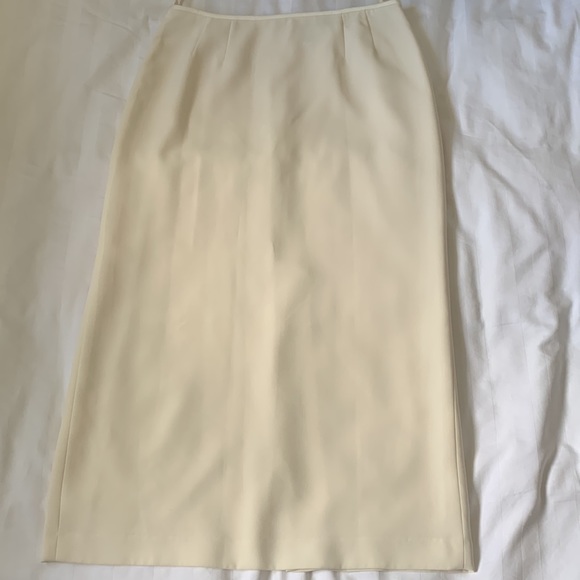 COPY - Cream maxi skirt suit rosette brooch satin notch collar nonwrinkling EUC - Picture 8 of 11